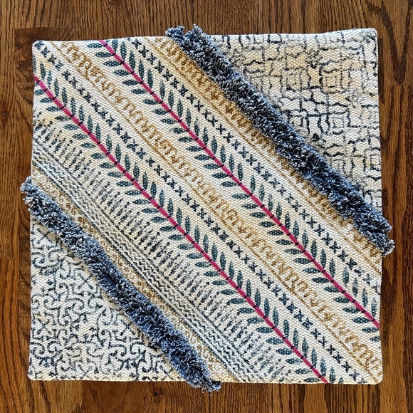 Surya Set‎ of 2 Throw Pillow Covers - Picture 2 of 12